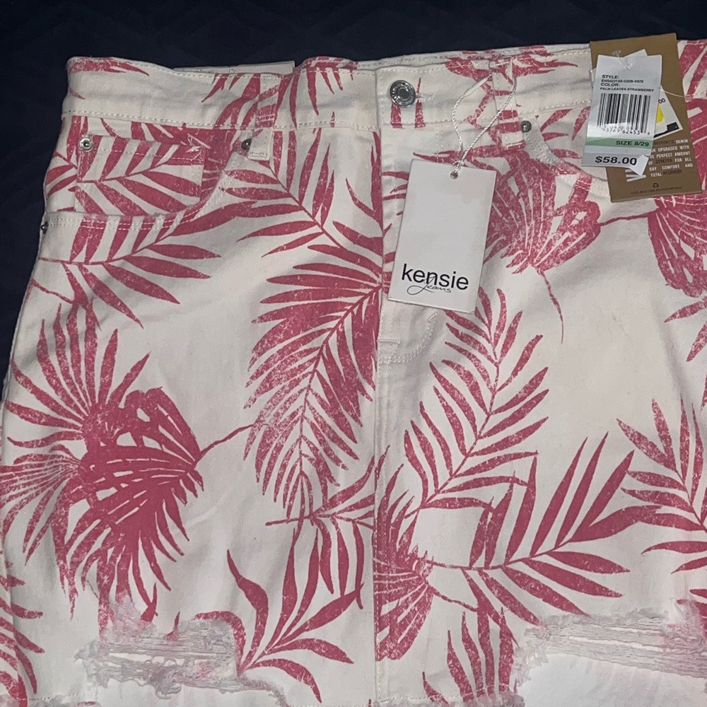 Kensie White and Pink Leaf Print Skirt